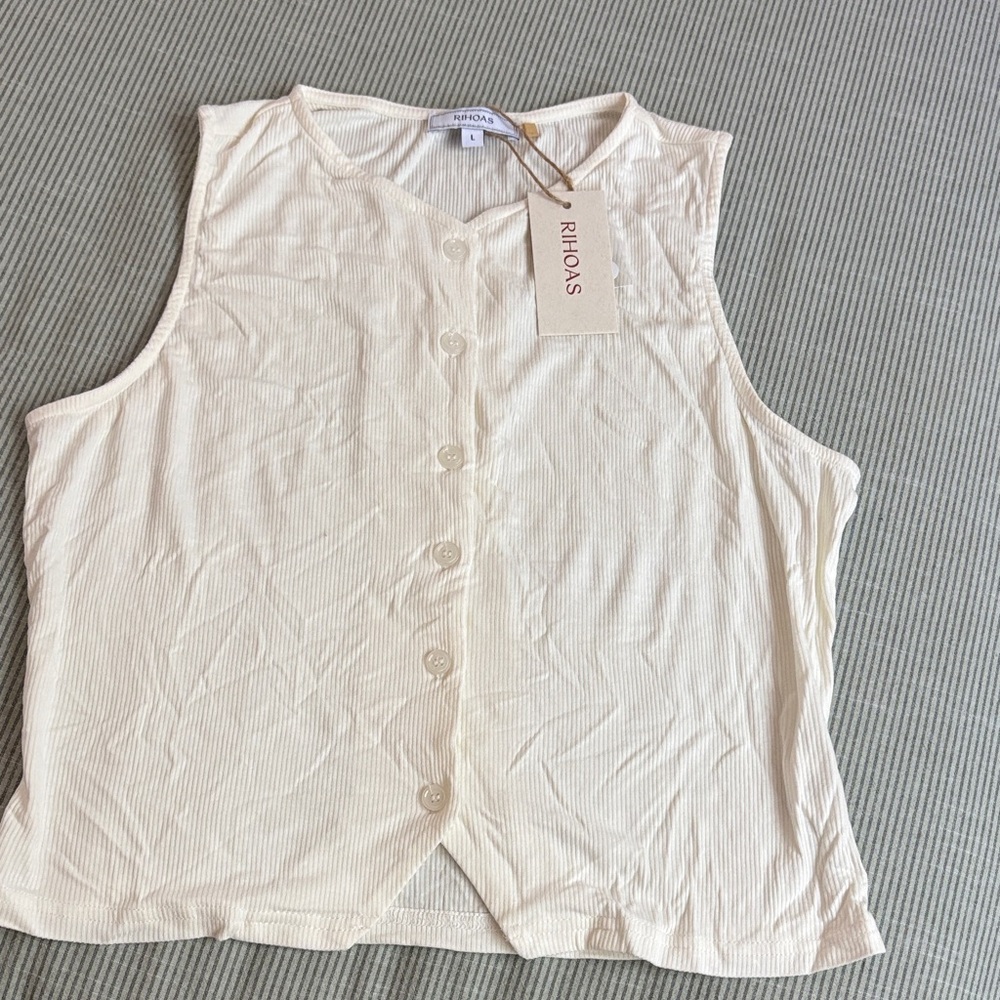 RIHOAS Cream Button-Front Tank Top